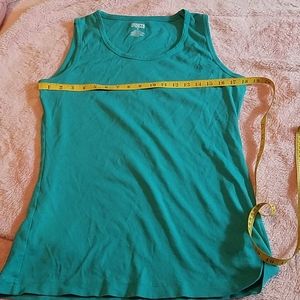 Duluth tank top. Sz medium.